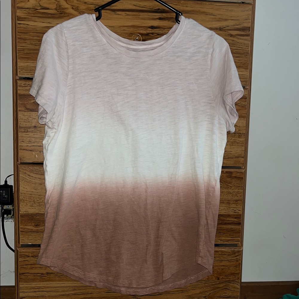 Old Navy Blush and Cream Gradient Short Sleeve Tee